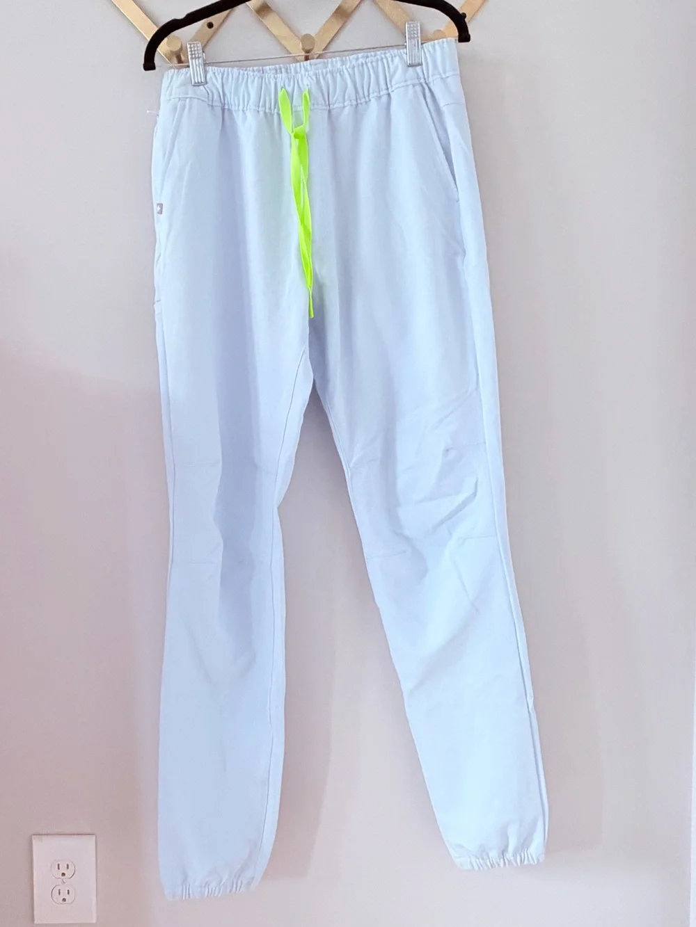 FIGS Naga Jogger Scrub Pants in Open Skies PO# 5544